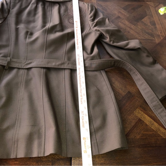 COPY - Worth New York Brown Silk 2pc Pant Suit - Picture 13 of 14